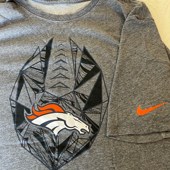 Boise State Football TShirt - Picture 1 of 3